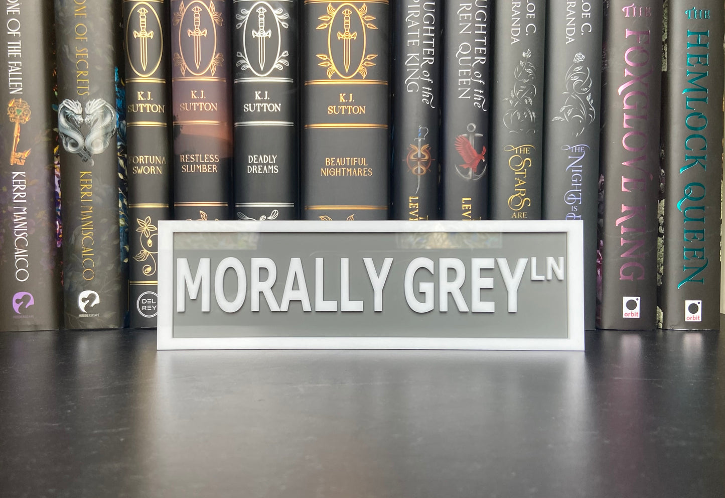 Morally Grey Ln (Solid)