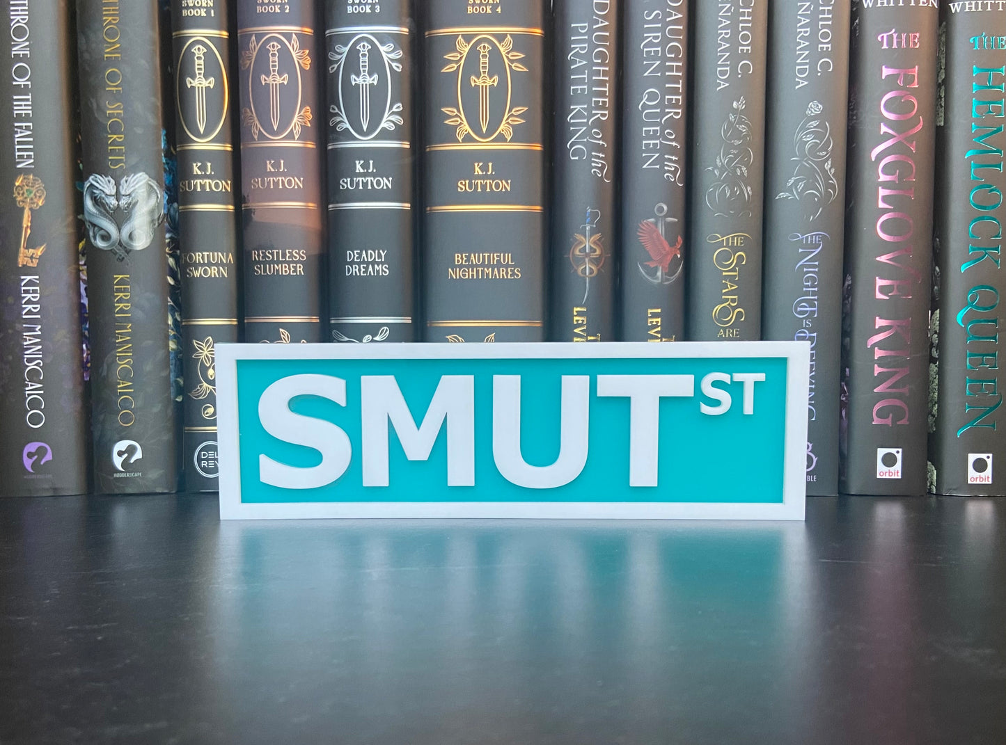 Smut St (Solid)