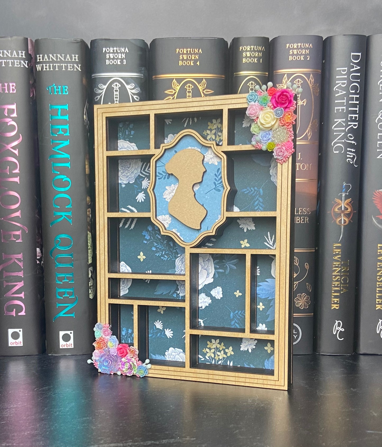 Classics Miniature Bookshelf