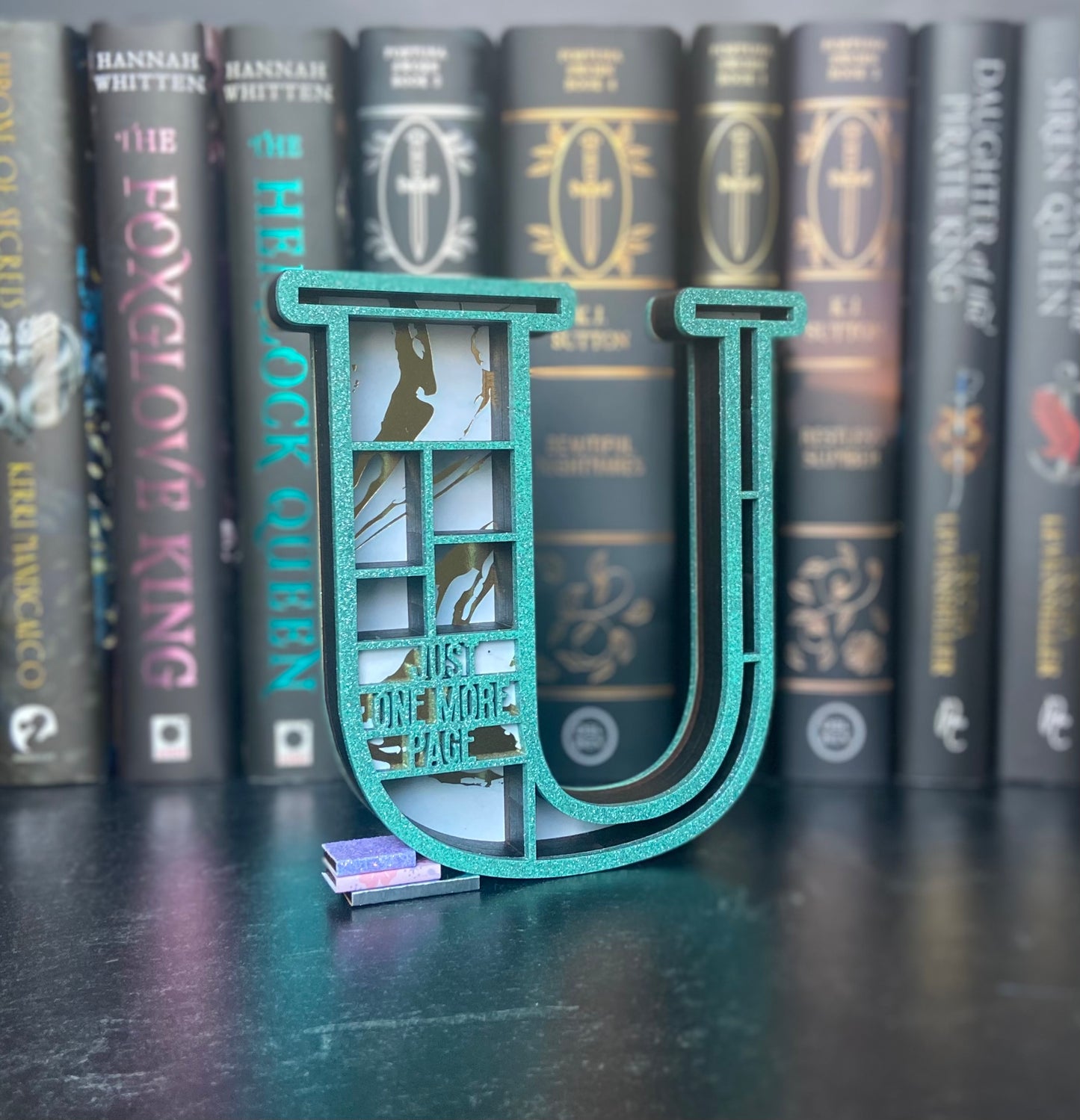 Letter U
