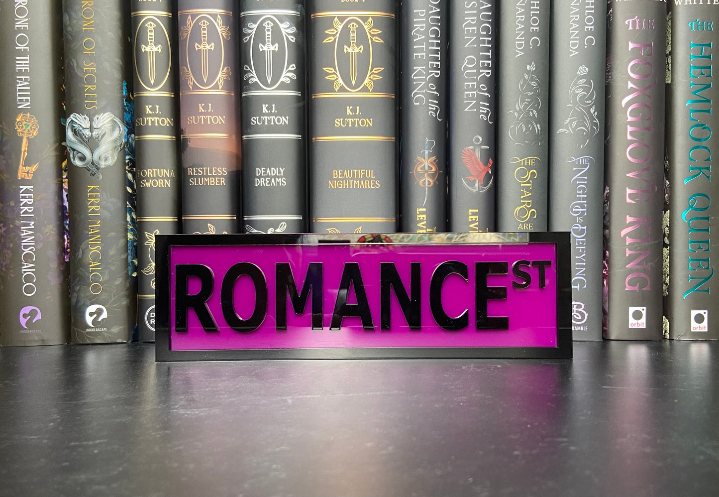 Romance St (Solid)